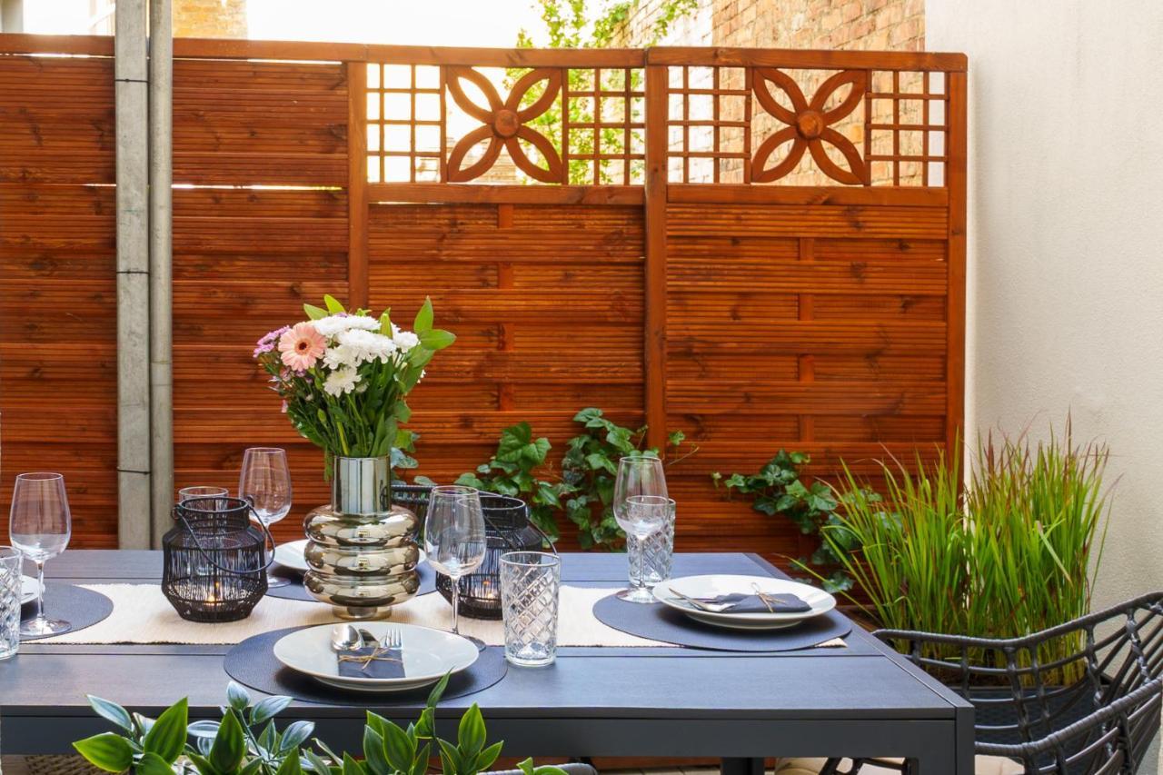 Suite Fuer 4 Mit Terrasse Im Herzen Der Innenstadt Schwerin  Exterior foto