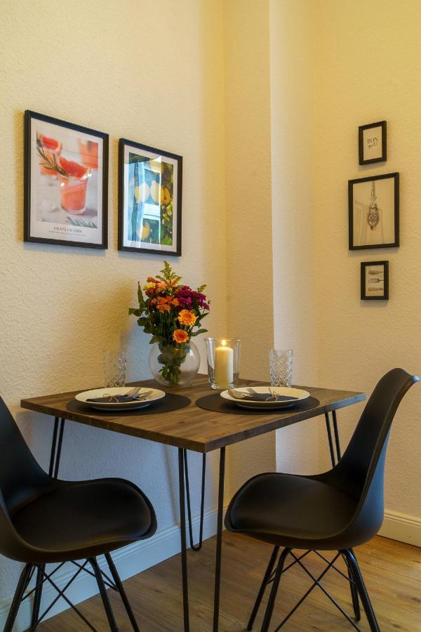 Suite Fuer 4 Mit Terrasse Im Herzen Der Innenstadt Schwerin  Exterior foto